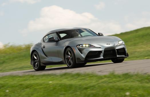 2020 Toyota Supra vs 2020 BMW Z4